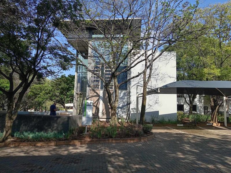 342m² Office to rent Rivonia