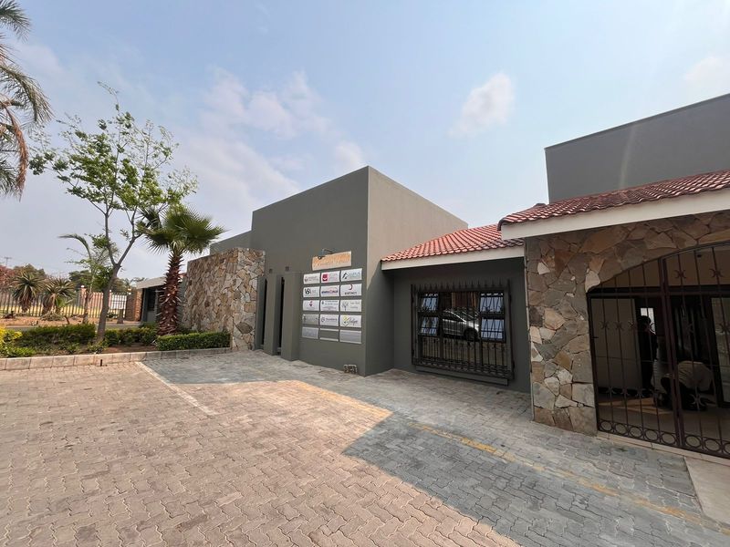 DEVANDER HOUSE | STOKKIESDRAAI STREET | ERASMUSRAND | PRETORIA
