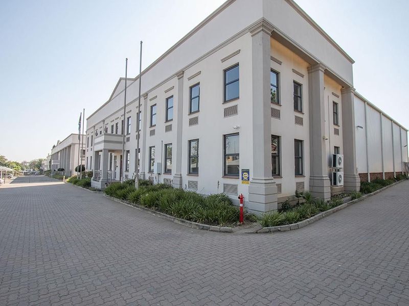1569m² Commercial To Let in Randjespark at R65.00 per m²