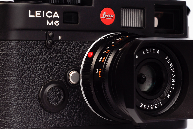 Leica M6 TTL Black 0.85 Rangefinder 35mm Camera with LEICA SUMMARIT-M 35MM f2.5 BLACK