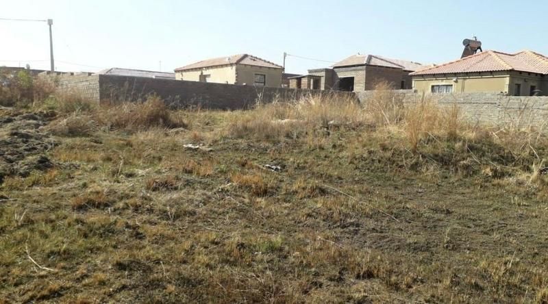 Vacant land for sale is Mohlakeng