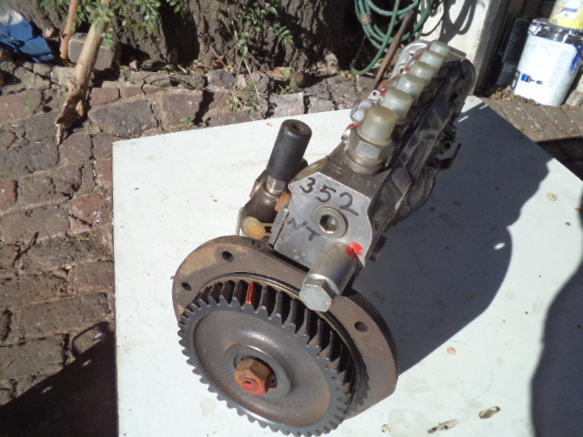 A.D.E. 352  Reconditioned Injection Pump