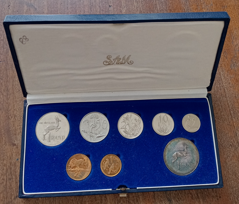 1988 S.A short proof set with double R1