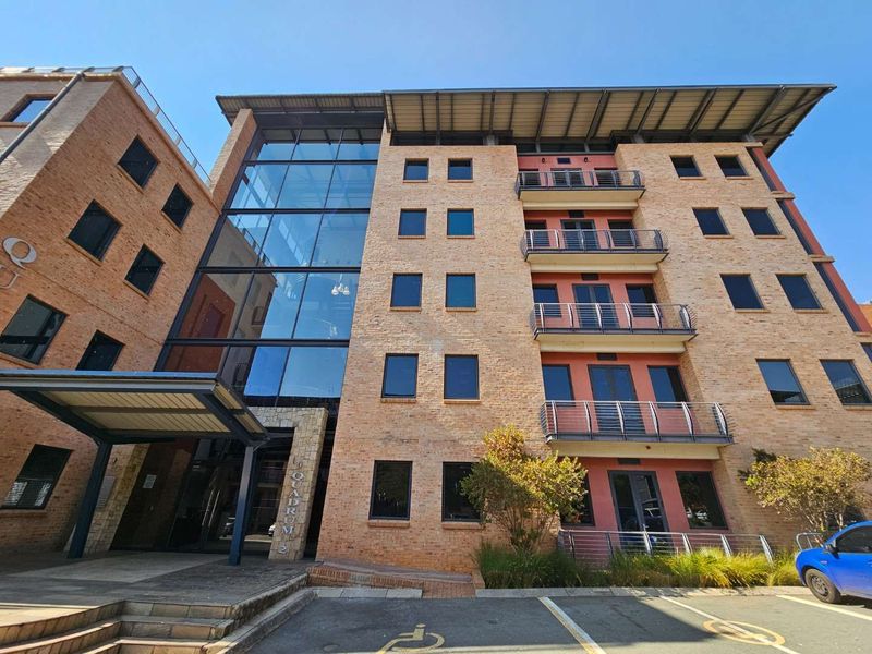 5309sqm office to let in Constantia Kloof