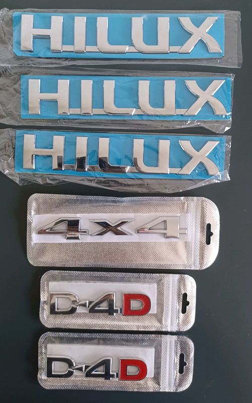 Hilux 3.0 &amp; D4D chrome metal badges