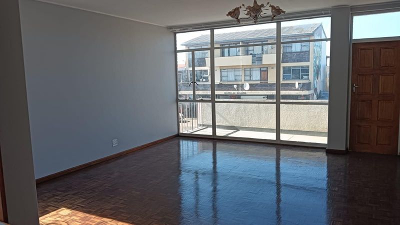 SPACIOUS 2 BEDROOM DUPLEX TO LET IN KEMPENVILLE, BELLVILLE