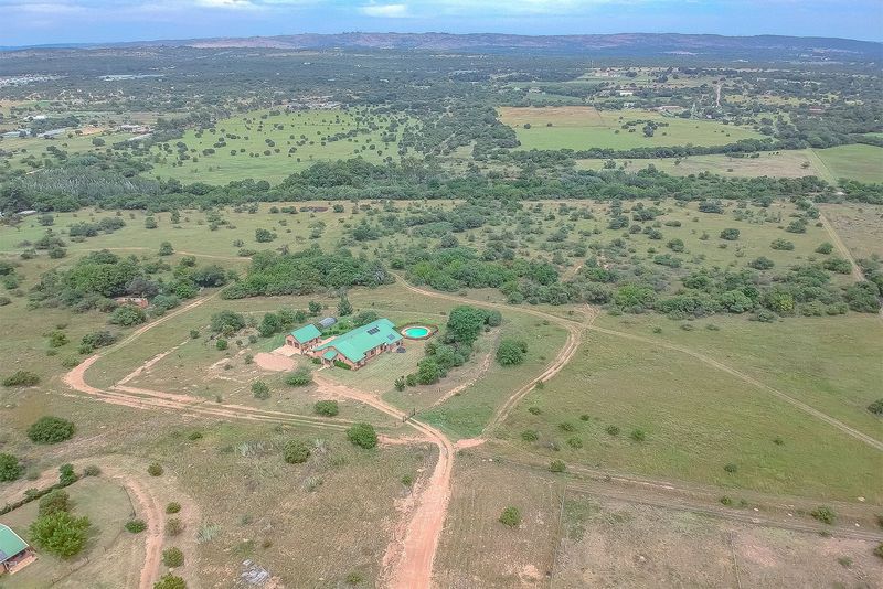 Escape to Nature&#39;s Paradise on 22 Hectares of Open Space!