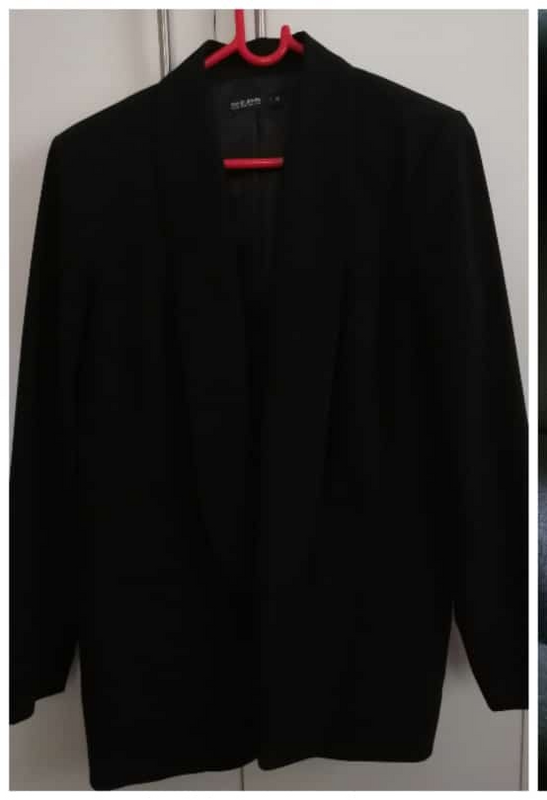 Ladies Black.... David Jones ...Lined jacket.... Size 10...very good condition...