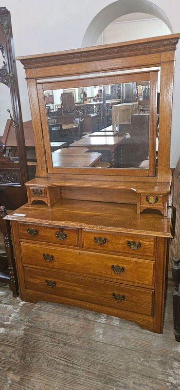 Oak Large Dressing Chest