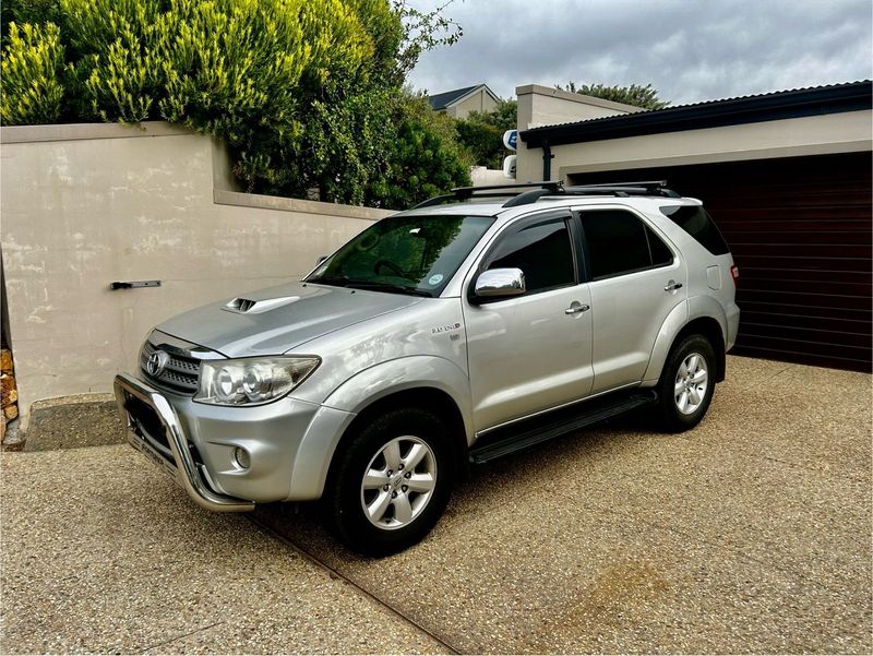 2009 Toyota Fortuner 3.0D-4D Automatic 4x2