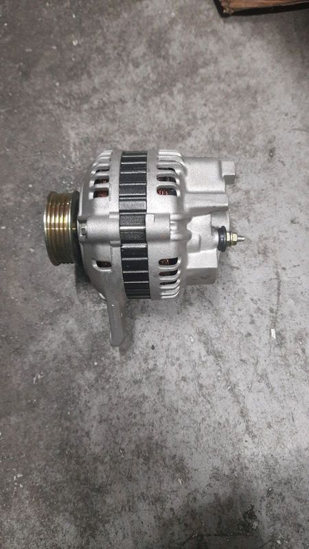 Mitsubishi colt 4G63&amp;4G64 2,0 engine brand new alternator available