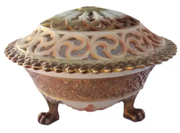 Royal Worcester 19th Century Lidded Reticulated Potpourri with Intricate Cover and Paw Feet, c.1869