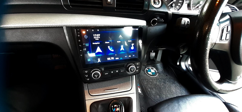 BMW E87/E82 1 SERIES 9 INCH ANDROID TOUCHSCREEN MEDIA UNIT WITH GPS / BLUETOOTH