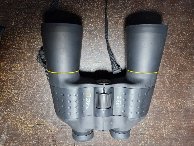 Bargain ! National Geographic 7x50 porro prizm binoculars in good condition !