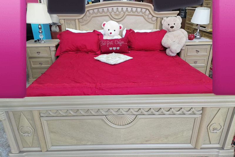 Elegant 5-Piece Bedroom Suite Imported from Dubai- REF 1191