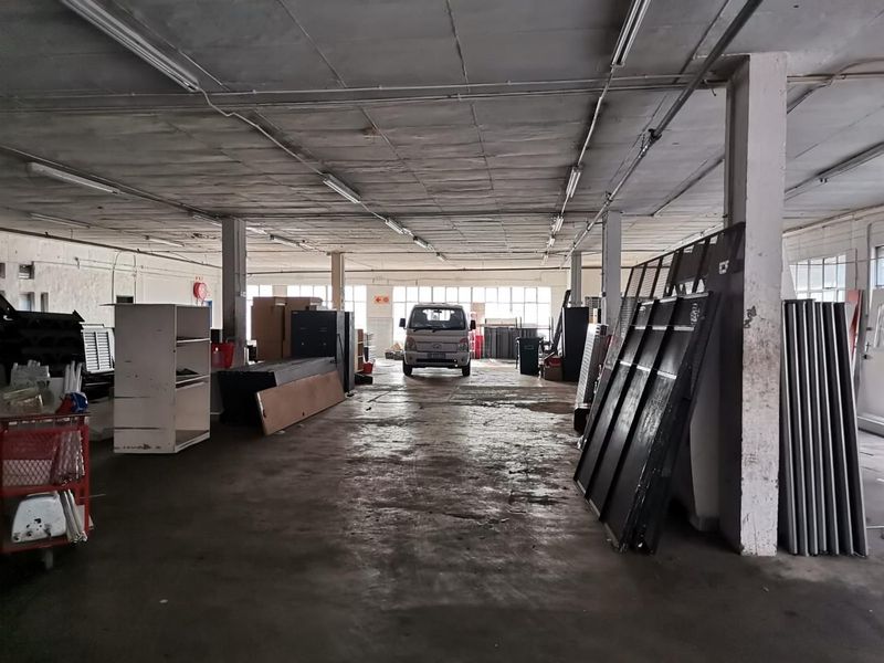 650m² Factory Space To Let in Briardene