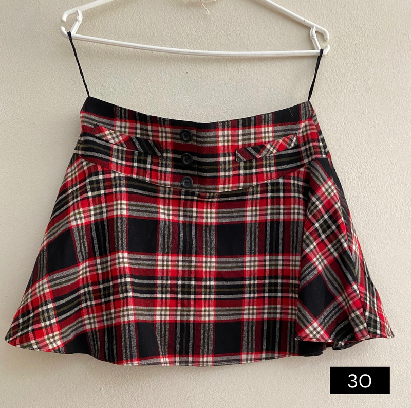 Tartan mini skirt, size 6, R50