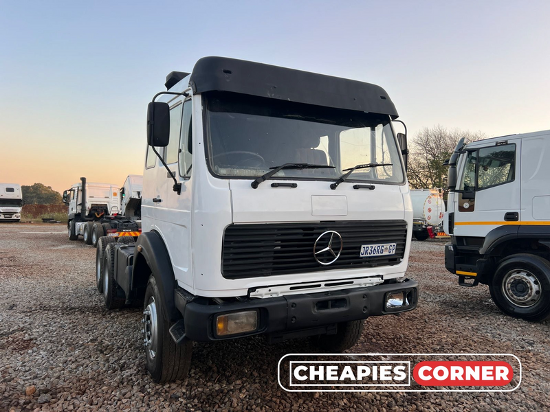 ●● Keep the wheels of your business in motion with This 1990 - Mercedes Benz Powerliner 2635  ●●