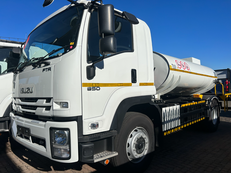 2024 Isuzu FTR 850 Diesel Tanker truck for sale