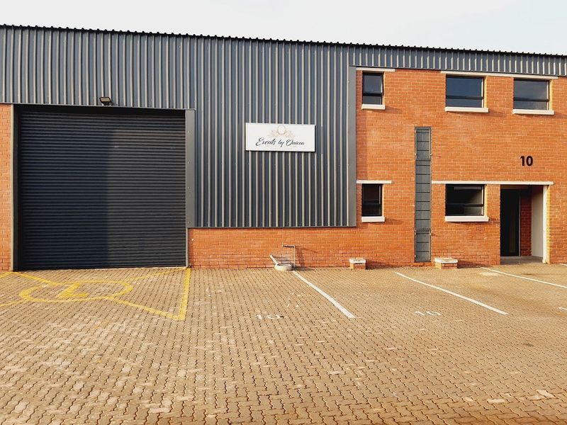 225m² Industrial To Let in Halfway House at R80.00 per m²
