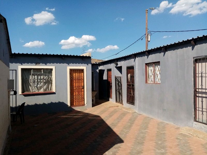 Investment property for sale in roodekop Ext 23