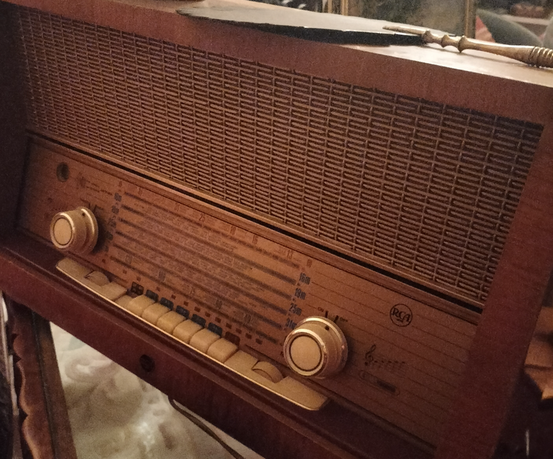1950s Radiogram - working!!