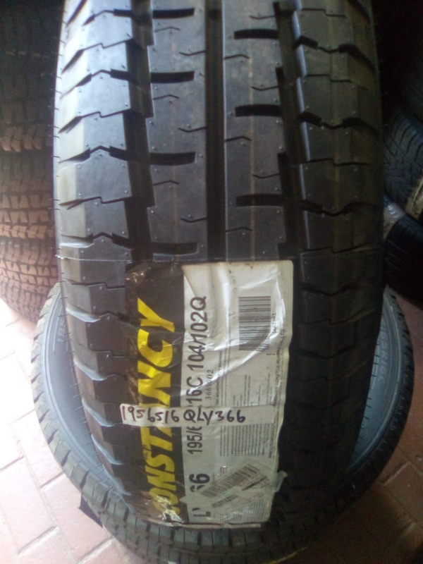 Set 195/65/16 tyres Commercial Sprinter Taxi Brand new!!!