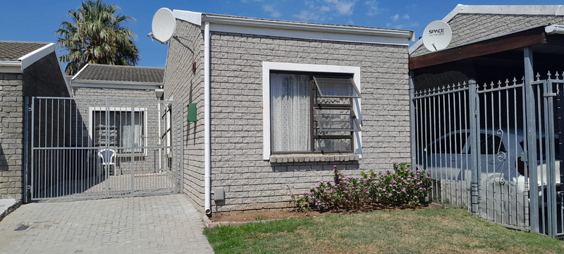 2 Bedroom Townhouse For Sale In Strand South, Strand.