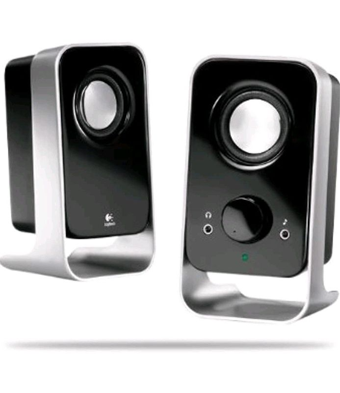 Logitech LS11 2-Piece Multimedia Stereo Speaker Set