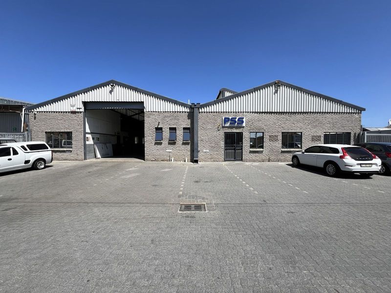 1205m2 A-GRADE WAREHOUSE TO LET IN BEACONVALE