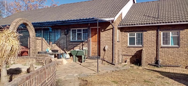 House to rent in Rensburg