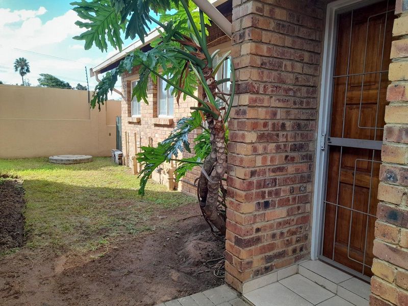 Neat Three Bedroom Townhouse For Rent