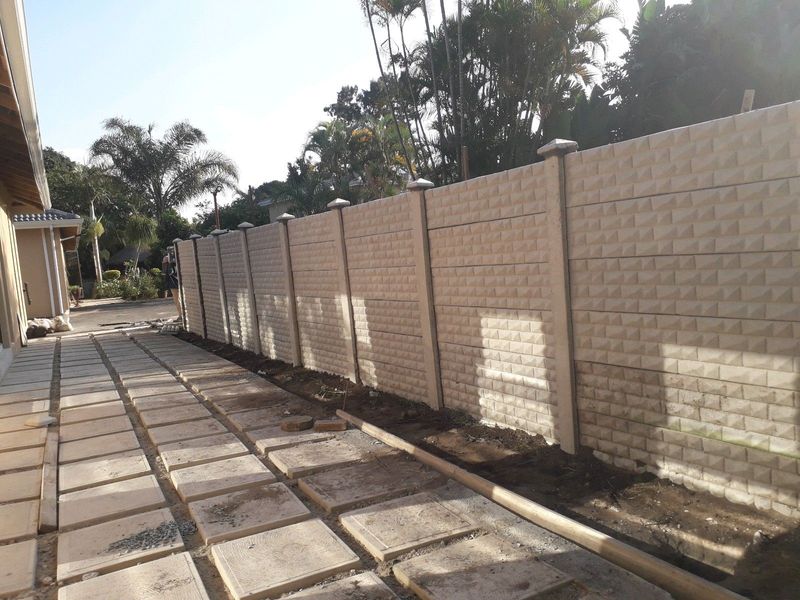 Precast fencing