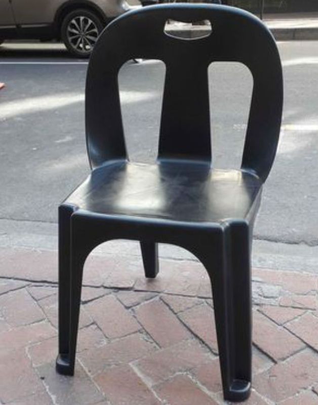 ADULT PLASTIC CHAIRS