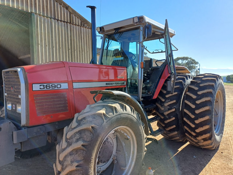 Massey Ferguson 3690 Dynashift 4X4 Double Wheel Tractor For Sale (010860)