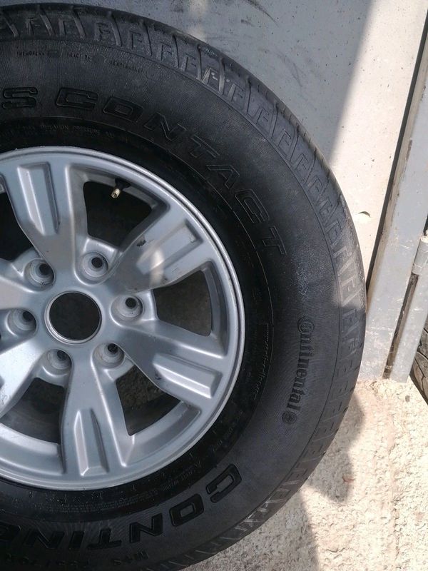 Ford Ranger 16inch Mag Rim (WITH USED TYRE)