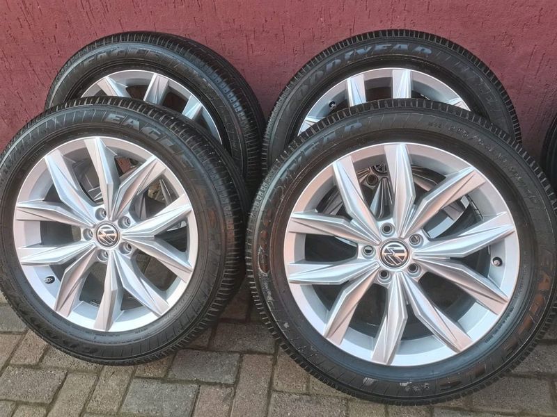 VW TIGUAN OEM 18IN MAGS AND TYRE&#39;S