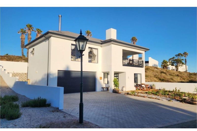 Beautifully located home, Shelley Point Golfing Estate, St Helena Bay