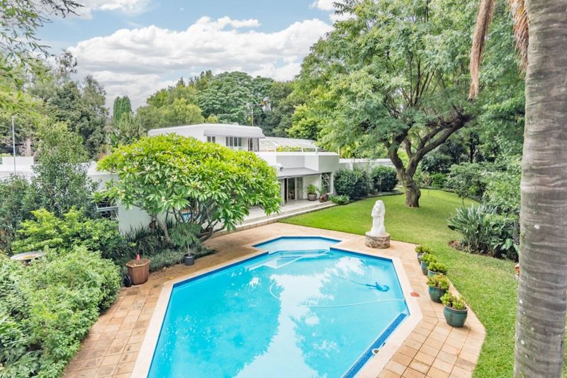 Step out of the City into Tranquility:  4 Bedroom, 3 Bathroom Dream Home in the heart of Bryanston
