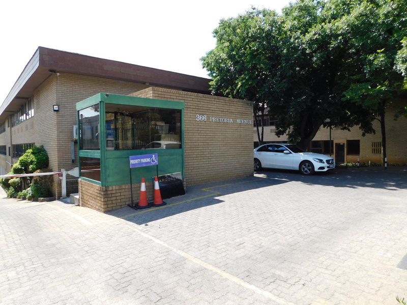 Easily Accessible 384 m2 Ground Floor Randburg Offices Available.