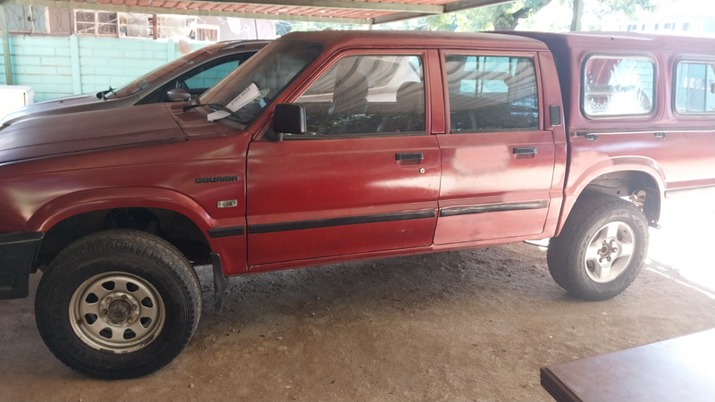2000 Ford Courier Double Cab