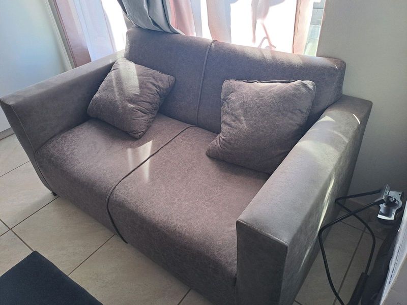 2 seater bedroom couch