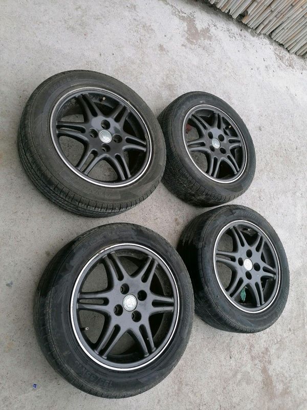 Toyota twinspoke rims and tyres