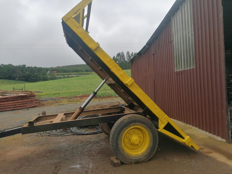 Tip Trailer with post holes - R45 000 &#43;VAT