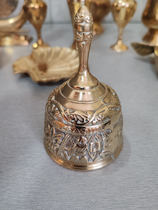 Brass Antiques brass decorative items