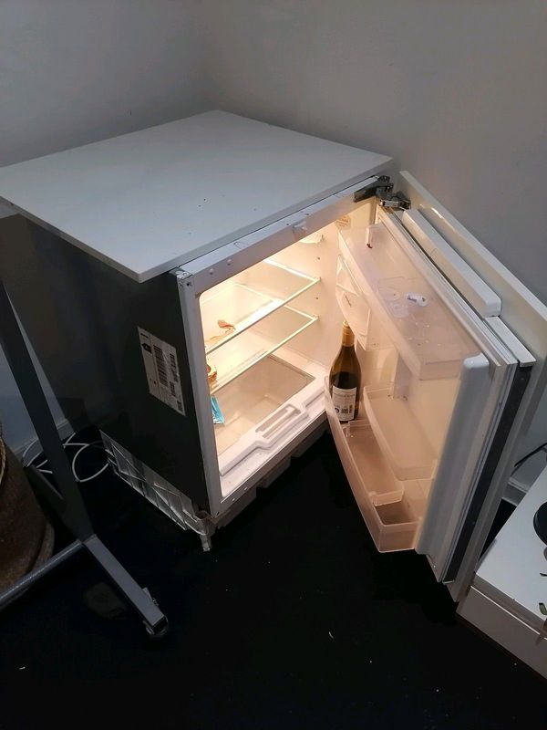 Siemens under counter fridge