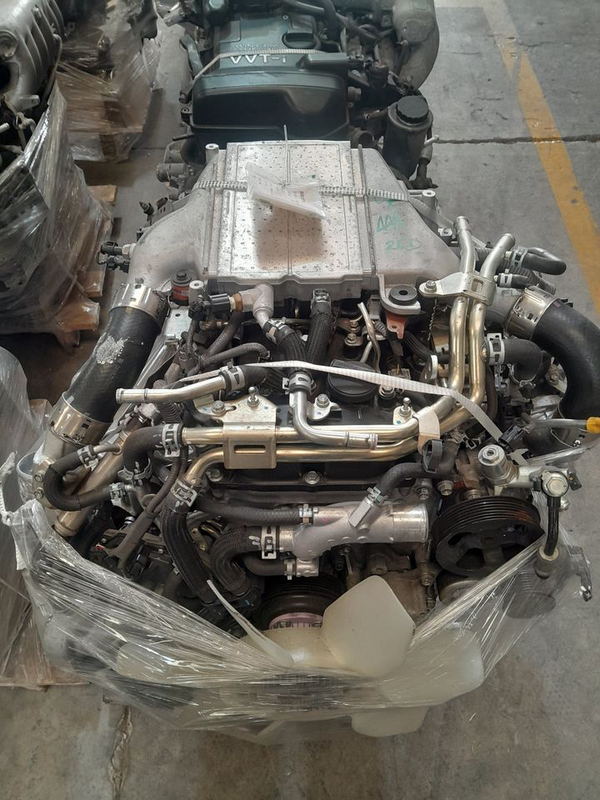 Used 2GD-FTV 2.4 Toyota Fortuner TDI Engine for sale.