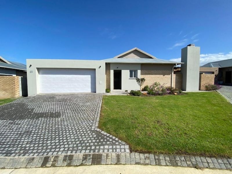 Brand new 3 bedroom house for sale in Mooikloof Country Estate