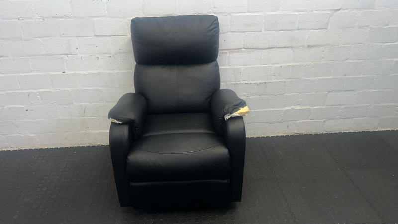 Black Leather 1 Seater Recliner (Damage to Armrests)-
