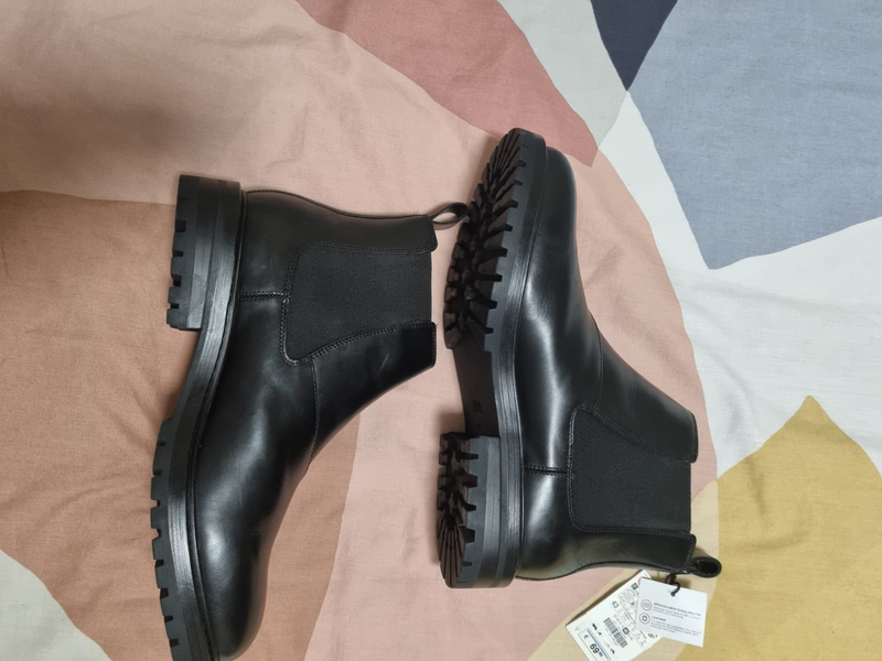 REDUCED - Brand New Zara Genuine Leather Boot - Size 9